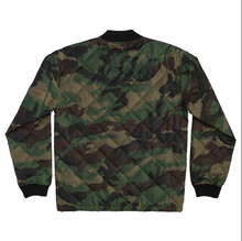 Load image into Gallery viewer, Santa Cruz Quilted Jacket Flamed Not a Dot - Camo